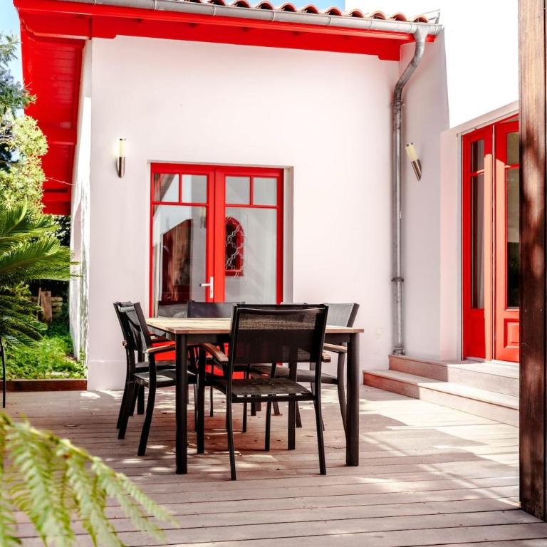 Villa de charme à 2 pas de la plage - Villa - 13