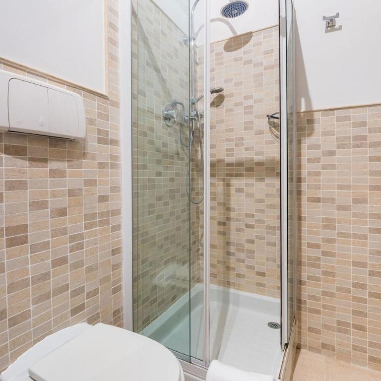 Casa Volta in Testaccio-AC Wi-Fi - Appartamento con 2 Camere da Letto - 18