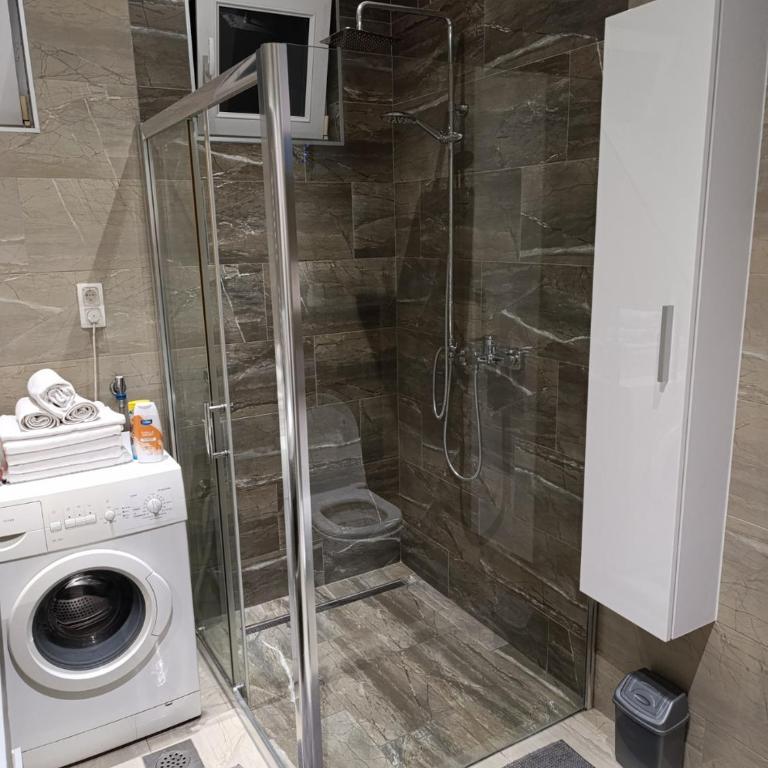 Lux Old Bridge - Two-Bedroom Apartment - 5