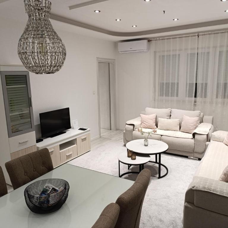 Lux Old Bridge - Two-Bedroom Apartment - 6