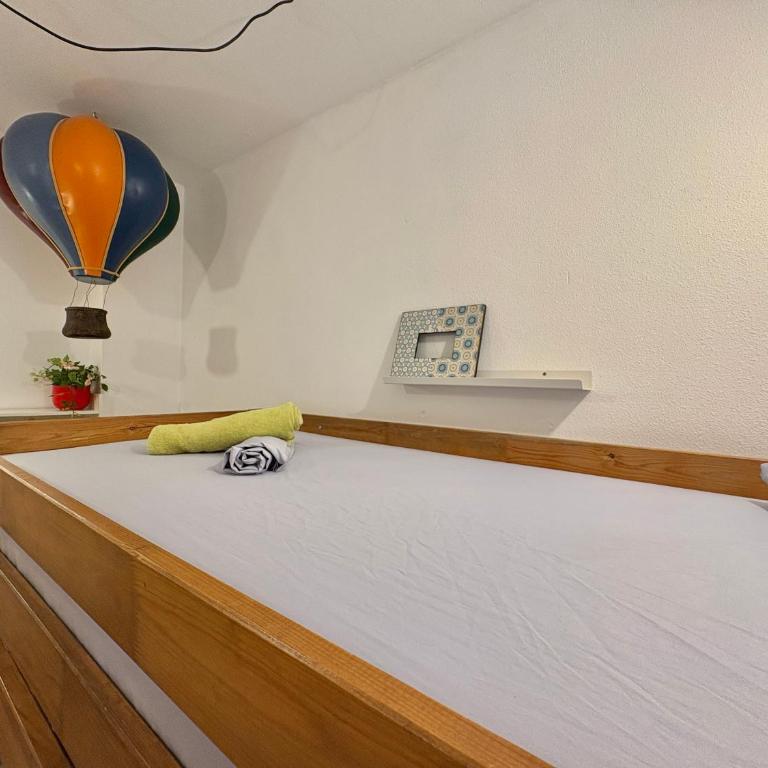 Habitación en Calle Molino - Twin Room with Bunk Beds and Shared Bathroom - 2