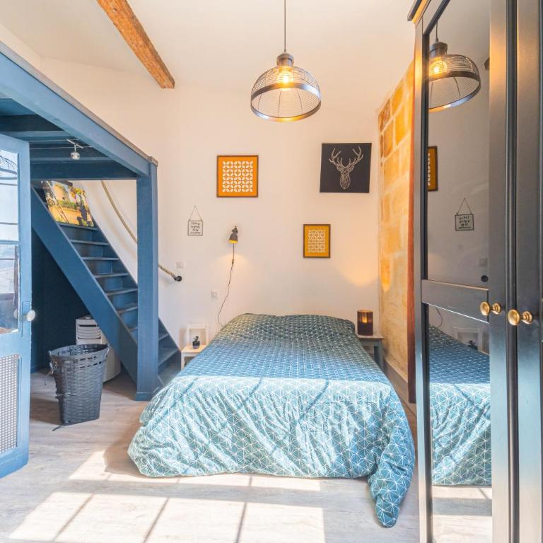Séjour et Dégustation by Cécile & Jean-Baptiste - One-Bedroom Apartment - 11