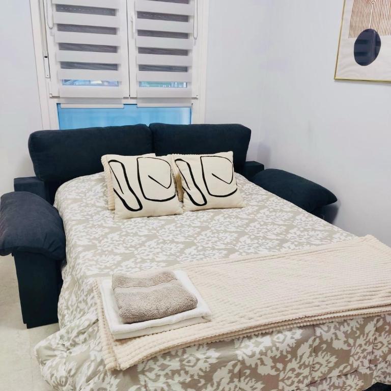 Céntrico estudio en Av Solidaridad - Apartamento de 1 dormitorio - 40
