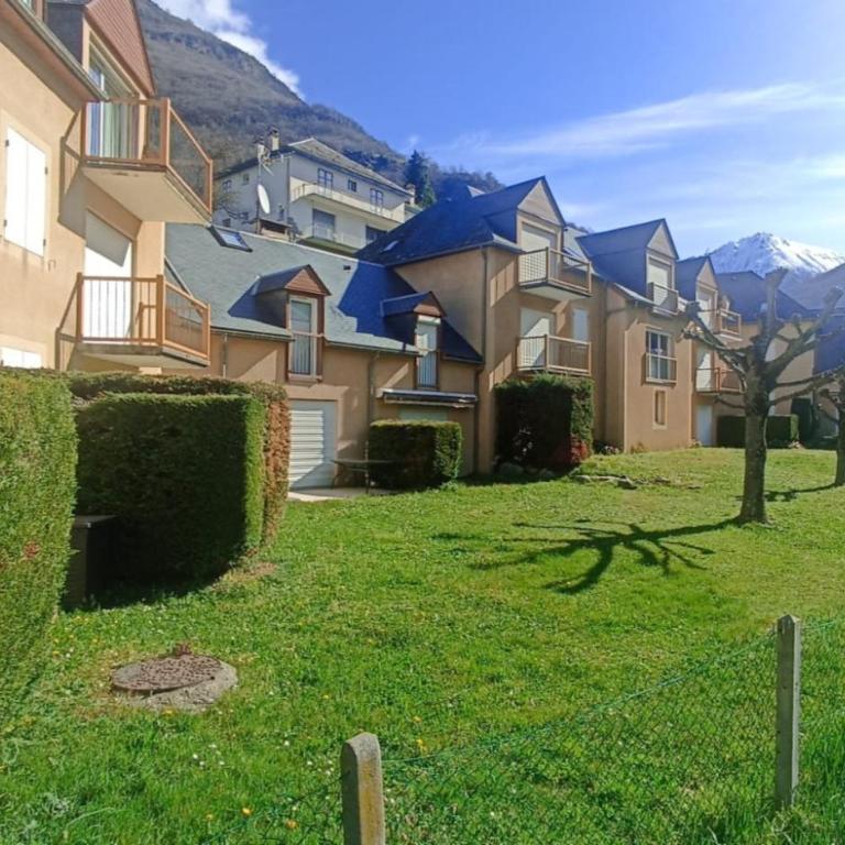 Appartement 2pers, superbe vue montagne, exposé sud, Résidence très calme, parking, 5mns à pied du centre - Appartement 1 Chambre - 14