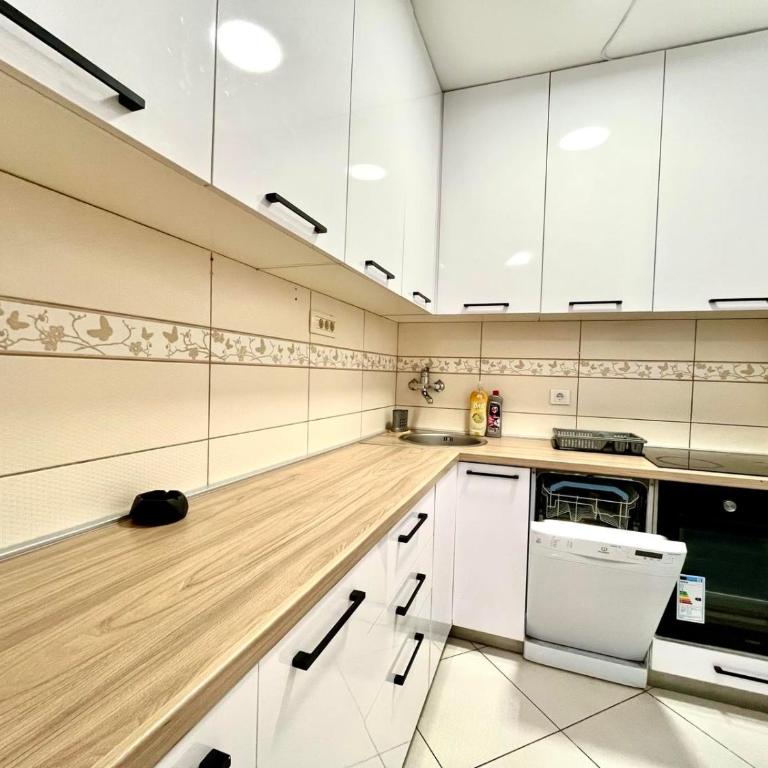 Three bedroom apartment Budva - Apartman sa 1 Spavaćom Sobom - 15