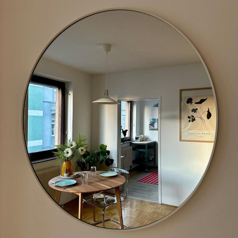 Zentrale Wohnung mit Parkplatz - Apartment mit 1 Schlafzimmer - 1