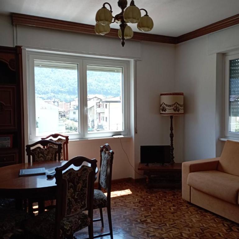 Tirano Express Comfort 2P Appartamento spazioso con vista montagne, ideale per famiglie e gruppi - Appartement avec Vue et Balcon - 32