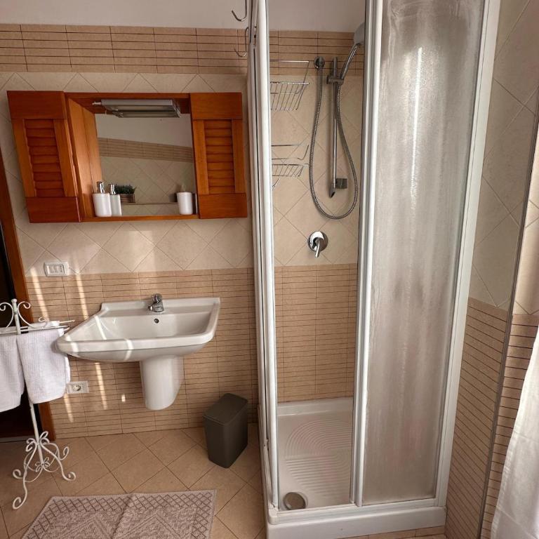 La casa di gioia - appartamento con posto auto - One-Bedroom Apartment - 14
