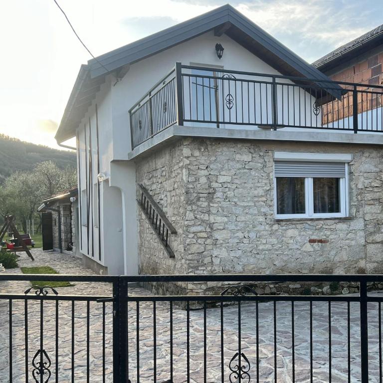 Stone House Ripac - Three-Bedroom Vacation Home - 1