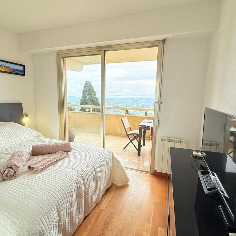 Nice 4 bedroom apartment with sea view - air conditioning - pool - Appartement - 3