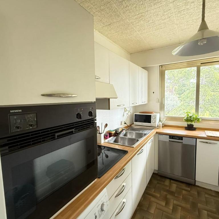 Nice 4 bedroom apartment with sea view - air conditioning - pool - Appartement - 17