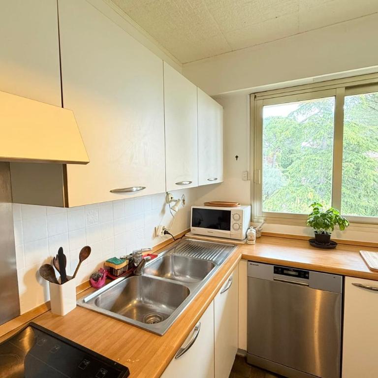 Nice 4 bedroom apartment with sea view - air conditioning - pool - Appartement - 18