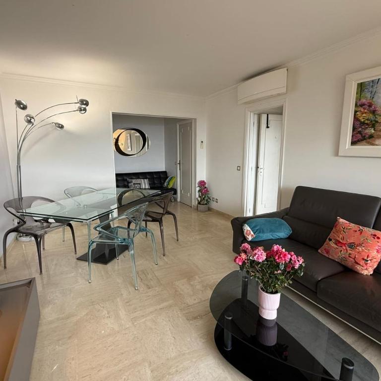 Nice 4 bedroom apartment with sea view - air conditioning - pool - Appartement - 24