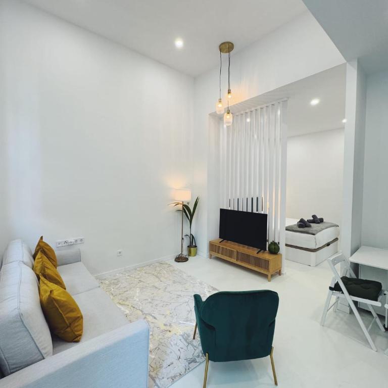 Apartment 1 City of Arts and science Fast Wifi 1 - One-Bedroom Apartment - 1