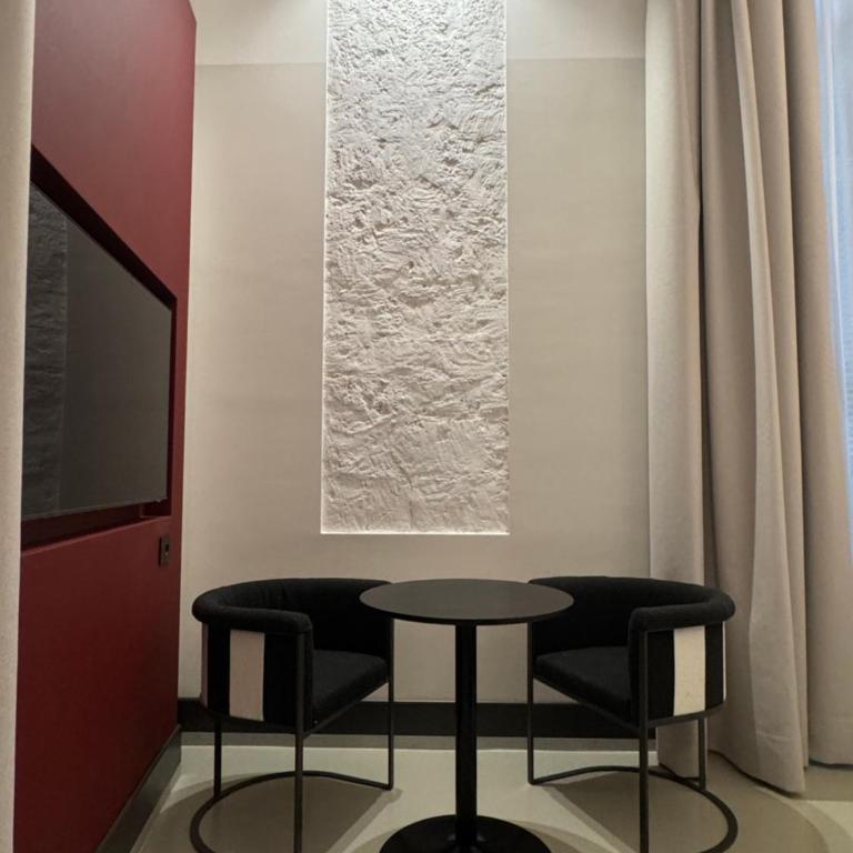 Adaram Suites - Suite con bañera de hidromasaje y cama grande - 13