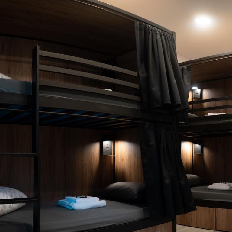 Only for Women Hostel Madrid-Sol - Bed in 6-Bed Female Dormitory Room - 24