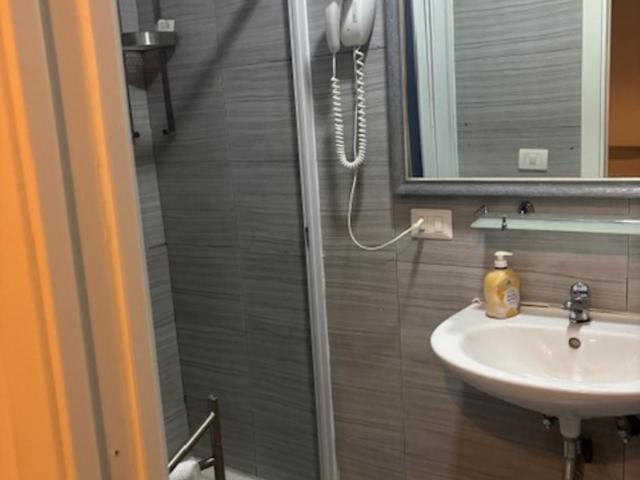 San Peter Angels - Triple Room with Private Bathroom - 7