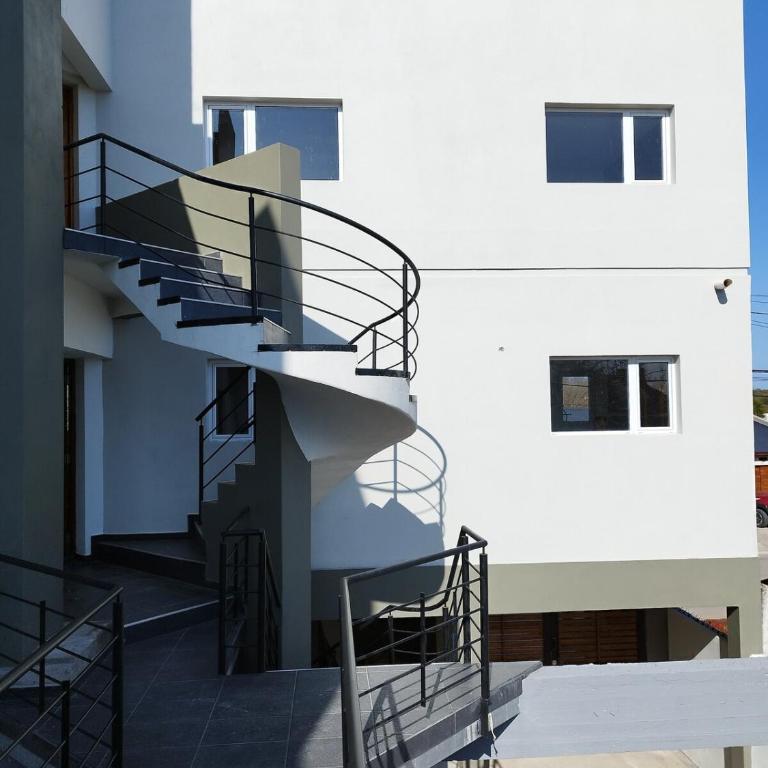 Moderno departamento 2 dormitorios, Miramar, costa atlántica - Apartamento de 2 dormitorios con balcón y terraza - 9