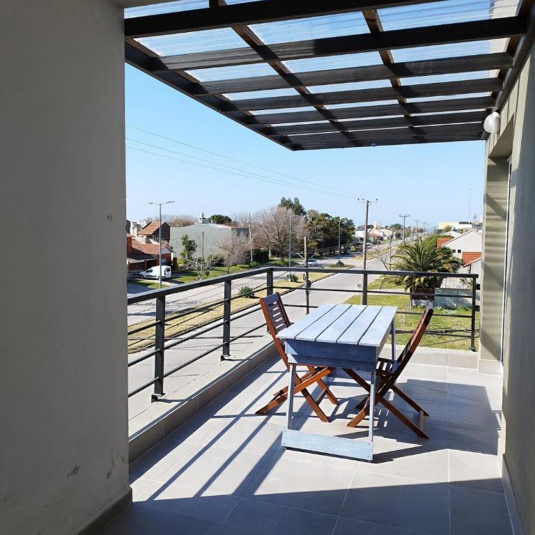Moderno departamento 2 dormitorios, Miramar, costa atlántica - Apartamento de 2 dormitorios con balcón y terraza - 21