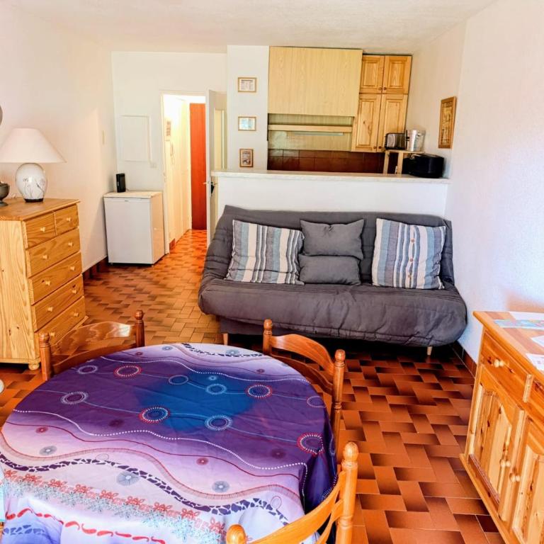 Coquet appartement avec piscine à 200m de la plage - Familienstudio - 7