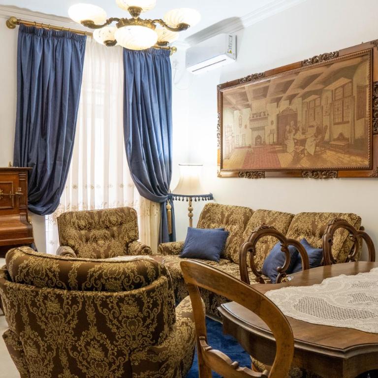 Glanz Antique Paradise near the Sea - Two-Bedroom Villa - 9