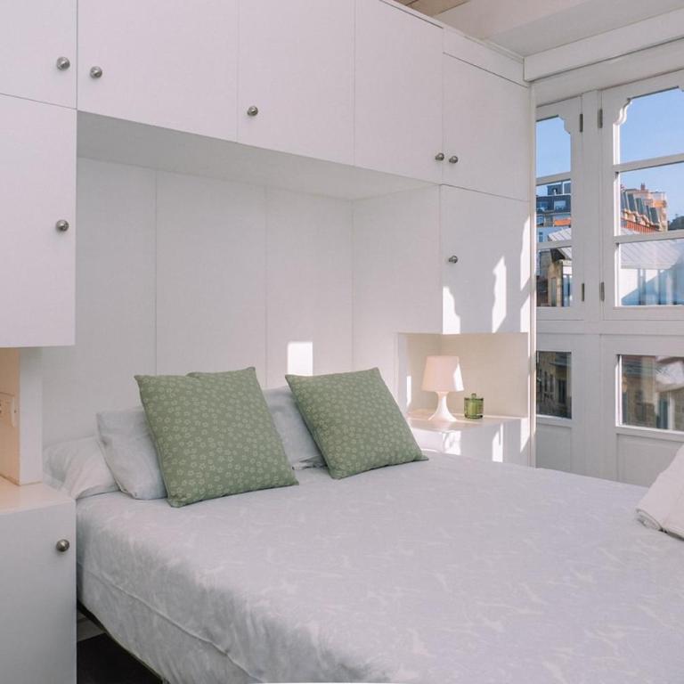 Ático con luz y brillo en Vigo by CABANA Rentals - Apartamento de 1 Dormitorio con balcón y vistas a la ciudad - 10