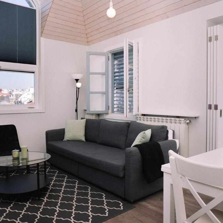 Ático con luz y brillo en Vigo by CABANA Rentals - Apartamento de 1 Dormitorio con balcón y vistas a la ciudad - 30