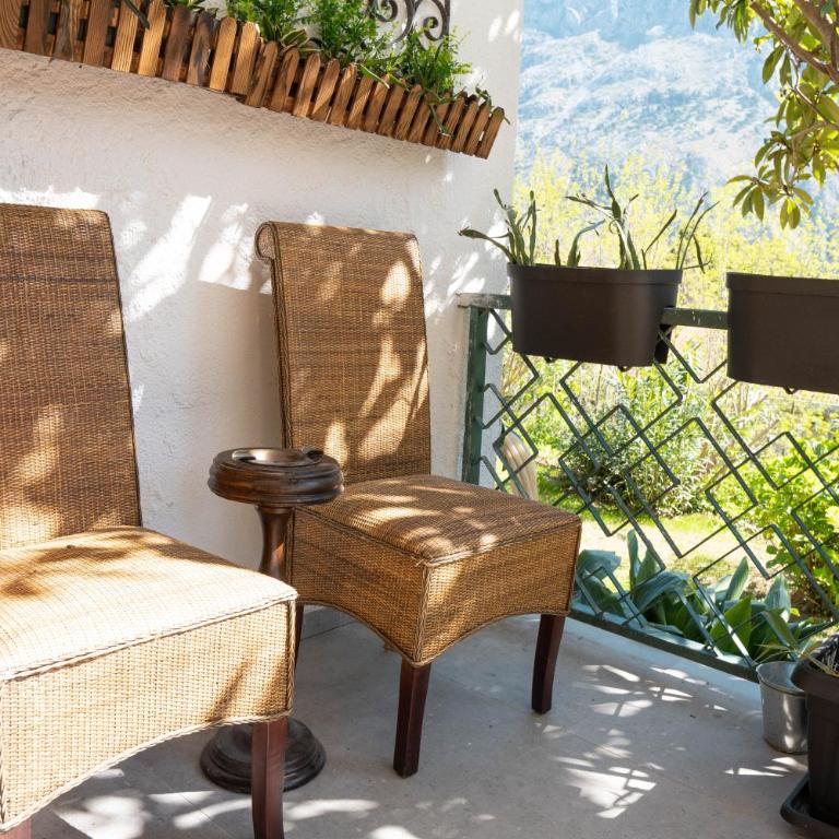 Glanz Antique Paradise near the Sea - Two-Bedroom Villa - 63