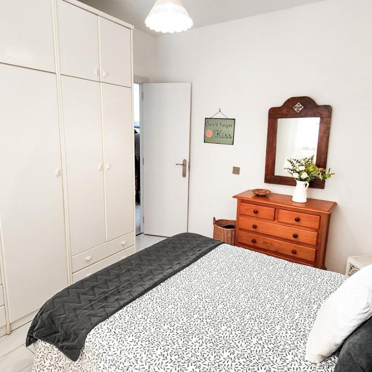 Bonito apartamento en playa de la Carihuela - Apartamento de 1 dormitorio - 6