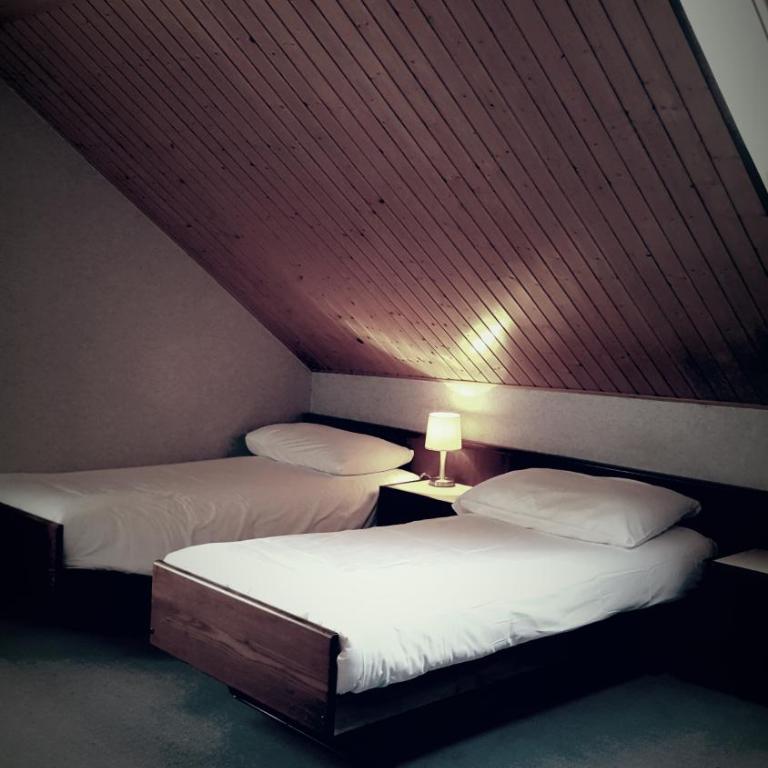 Galion Hôtel & Restaurant - Dreibettzimmer - 2