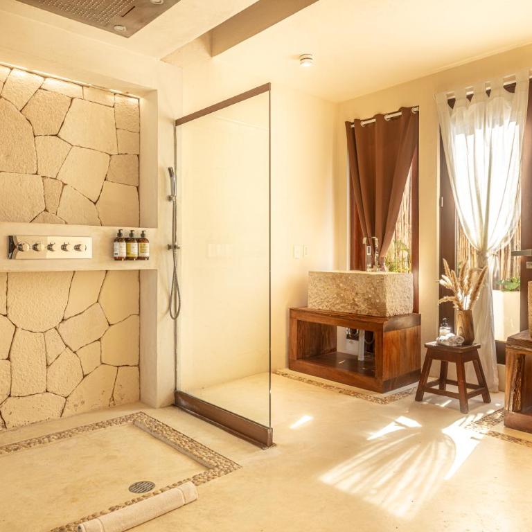 Casa Punta Coco & Beach Club - Habitación Doble Deluxe con balcón y vistas al mar - 12