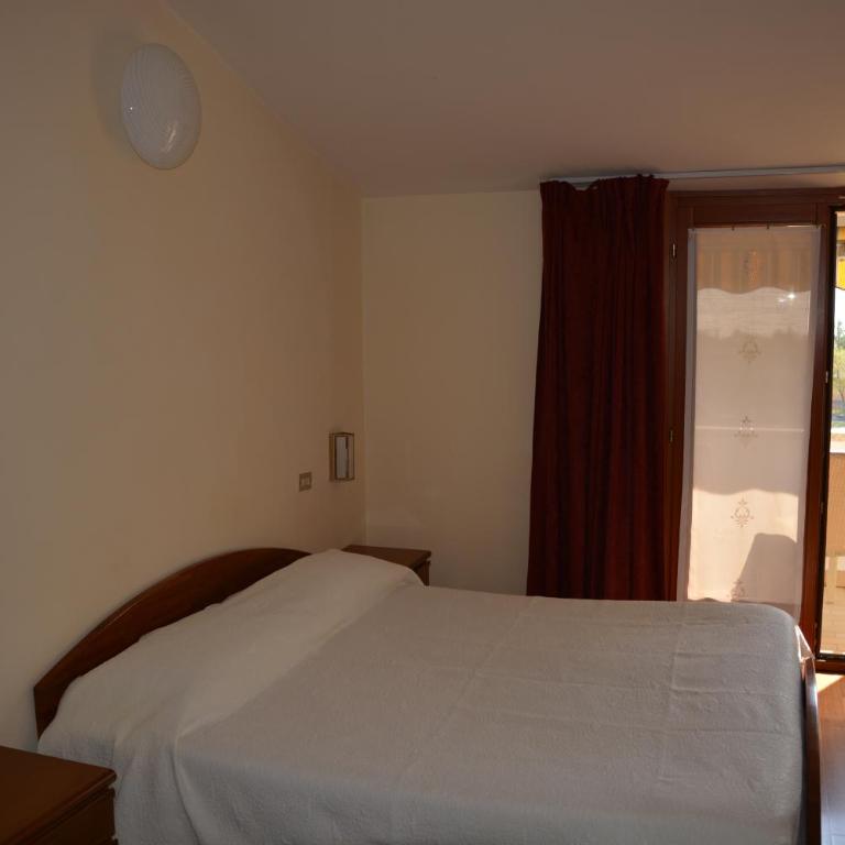 Hotel Giotto - Camera Matrimoniale/Doppia con Letti Singoli con Vista Lago. - 9