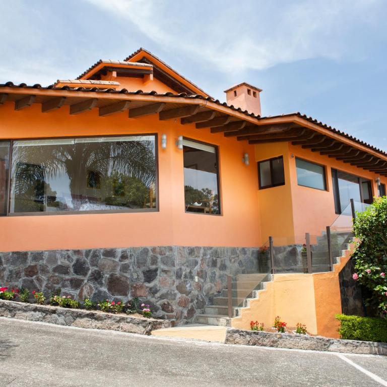 Casa Los Pinos, with a lake view in Avándaro - Villa - 34