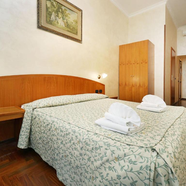 Hotel Corot - Double Room - 7