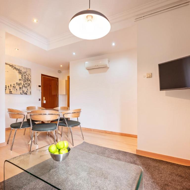 Sweett - Vicky Barcelona - Three-Bedroom Apartment - 4