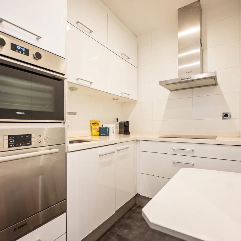 Sweett - Vicky Barcelona - Three-Bedroom Apartment - 5
