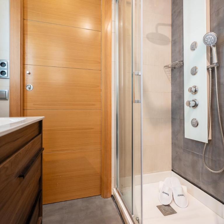 Sweett - Vicky Barcelona - Three-Bedroom Apartment - 9