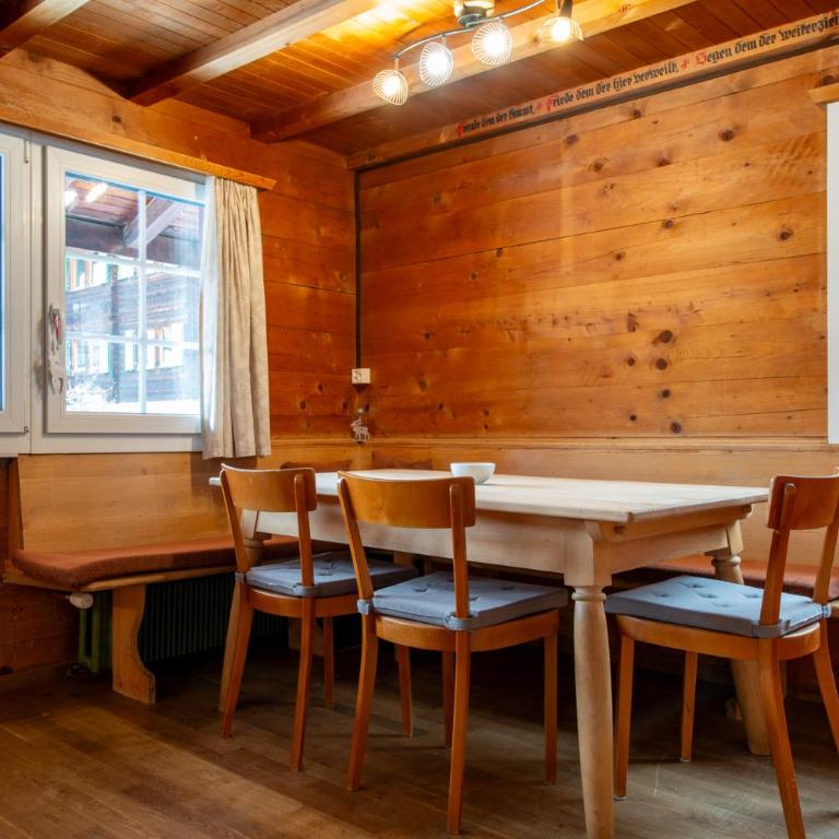Ferienhaus Gäbi - Ferienwohnungen - Apartment mit 2 Schlafzimmern und Balkon - 1