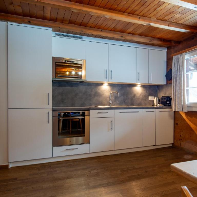 Ferienhaus Gäbi - Ferienwohnungen - Apartment mit 2 Schlafzimmern und Balkon - 5