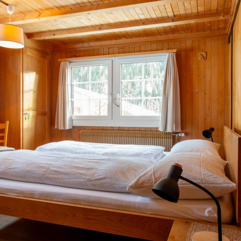 Ferienhaus Gäbi - Ferienwohnungen - Apartment mit 2 Schlafzimmern und Terrasse - 6