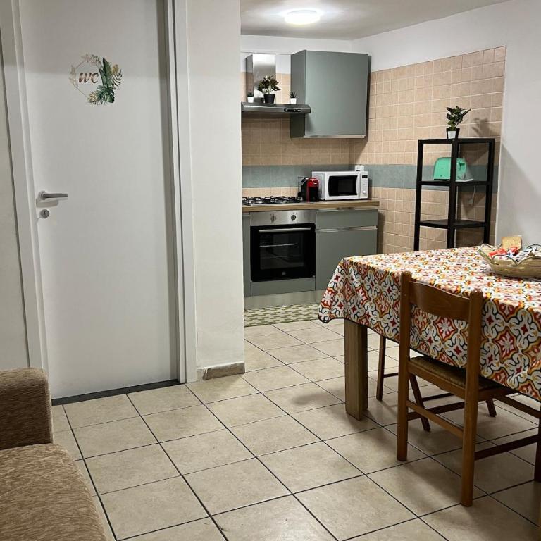 Barcaioli Home2 - Three-Bedroom House - 59
