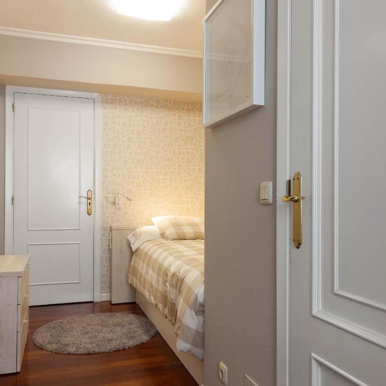 Pension Residencia F&F - Habitación Individual - 4