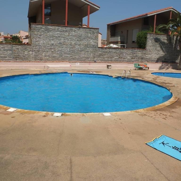 T3 dans Résidence avec Parking et Piscine, situé au 3ème étage - Appartamento con 2 Camere da Letto e Balcone - 11