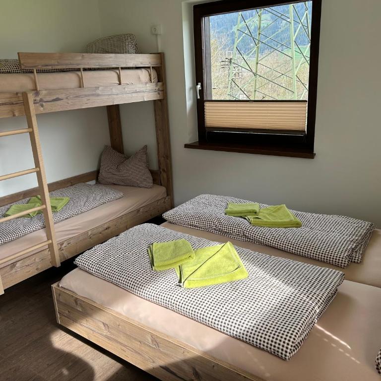 Haus Obertiefenbach - Three-Bedroom Apartment - 14