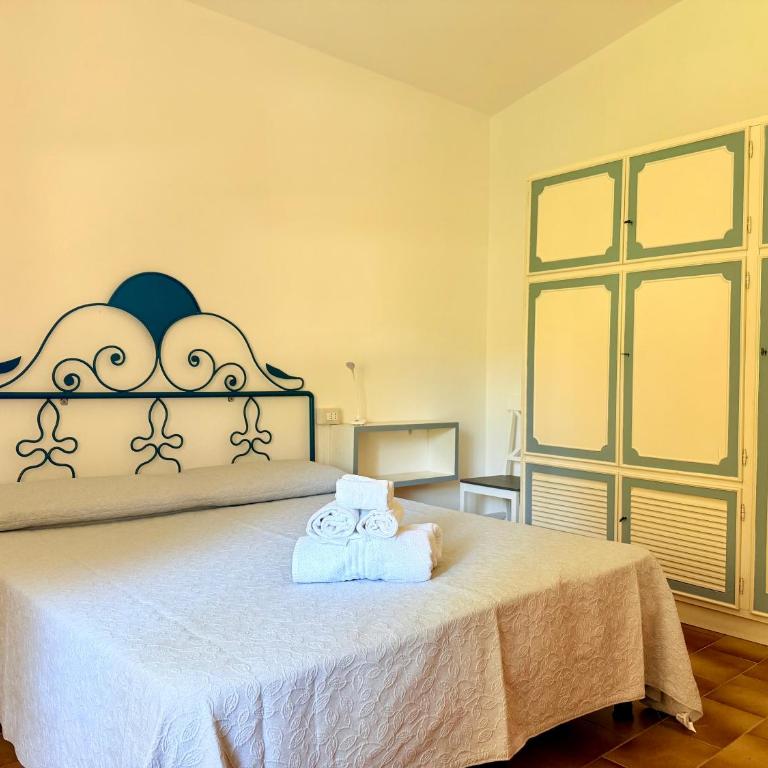 Il Glicine - Appartamenti a 4 chilometri dal mare di Orosei - Casa con 2 Camere da Letto - 2
