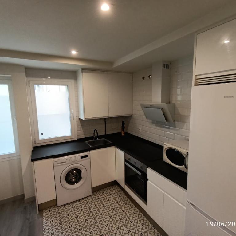 Apartamento nuevo y cómodo al lado de la Catedral - Apartamento de 2 dormitorios - 13