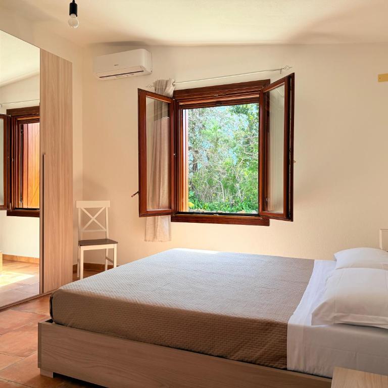 Il Glicine - Appartamenti a 4 chilometri dal mare di Orosei - Casa a Schiera con 2 Camere da Letto - 2
