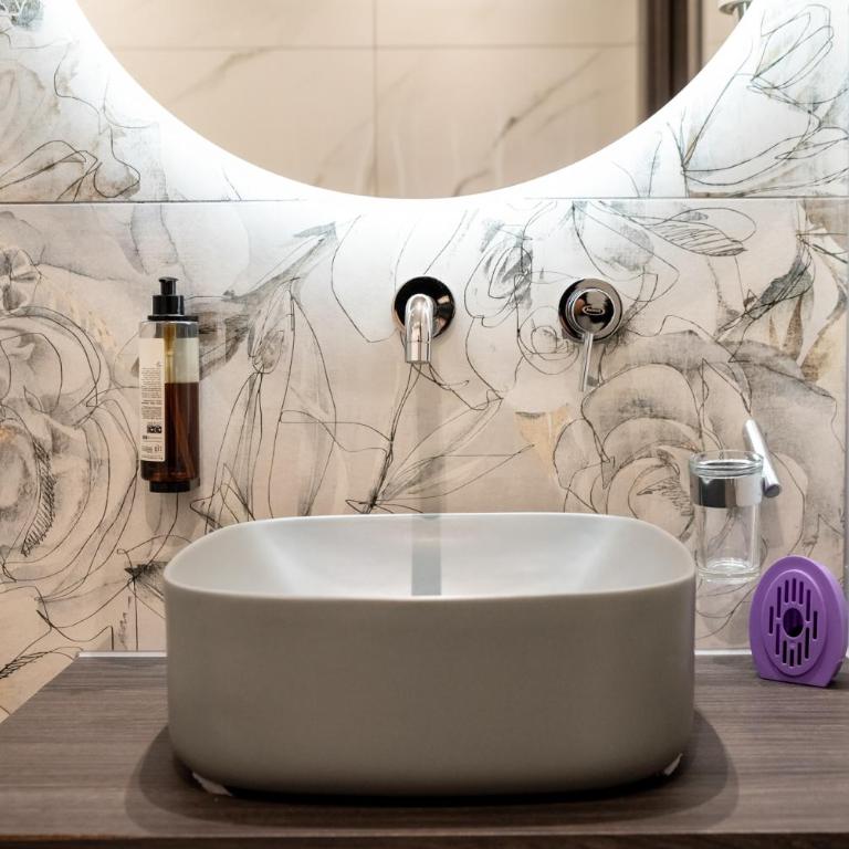Karma6Rooms - in Sicilia nel centro di Catania - King Studio with Sofa Bed - 11