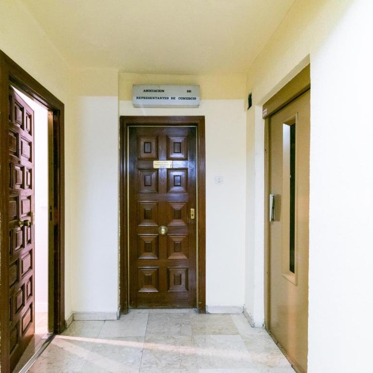 Ronda Familiar Apartment - Three-Bedroom Apartment - 13