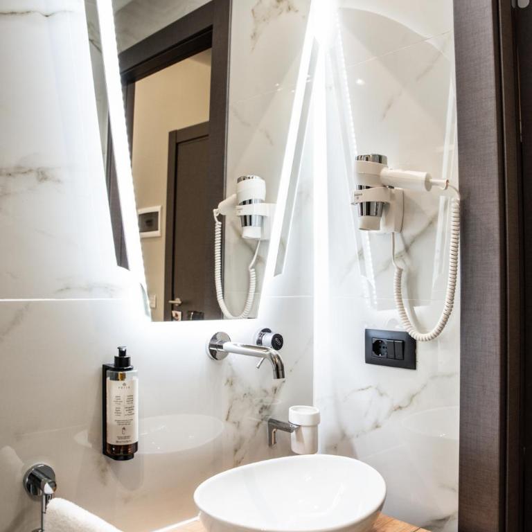 Karma6Rooms - in Sicilia nel centro di Catania - Economy Double or Twin Room - 6
